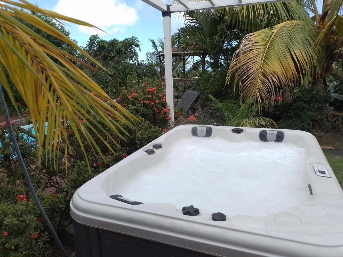 Le Diamant Charmante Villa Pour La Famille Ou Entre Amis Spa Et Piscine Exterior foto